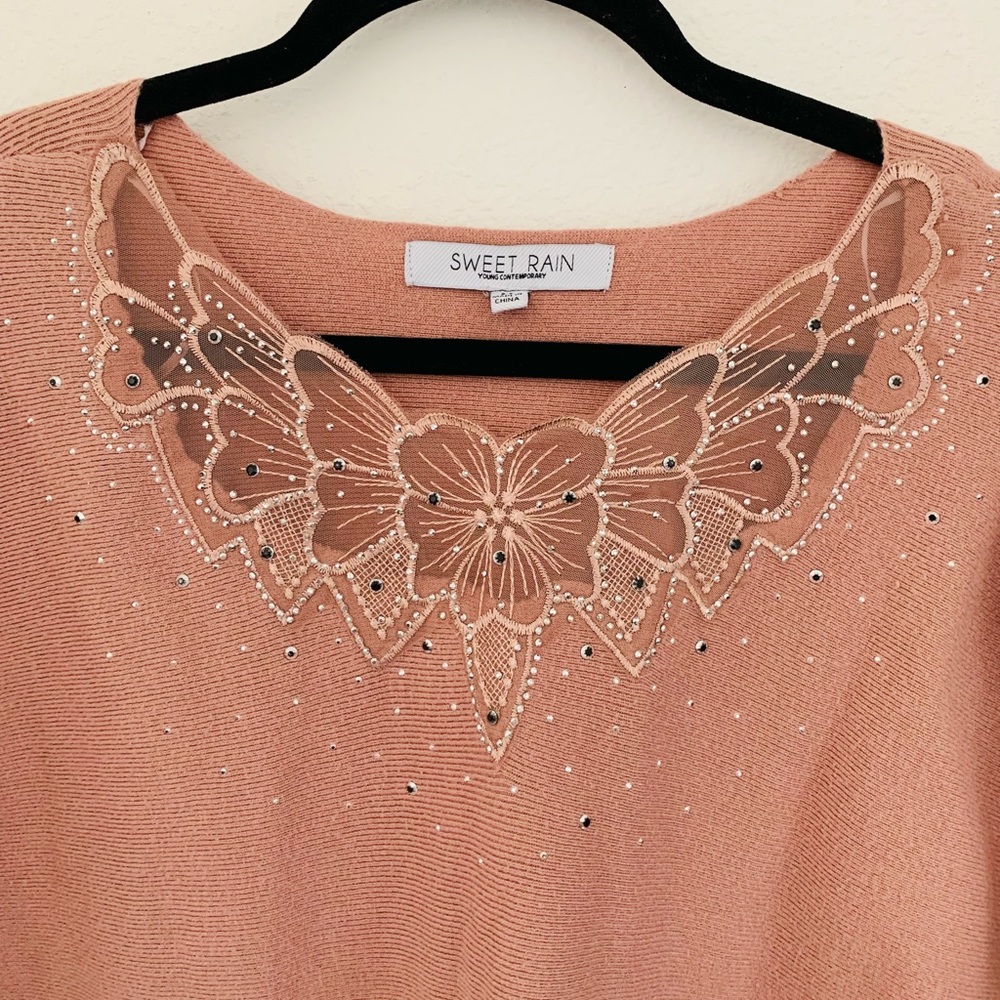 Sweet Rain Pink Sweater with Rhinestone Detail Sz M